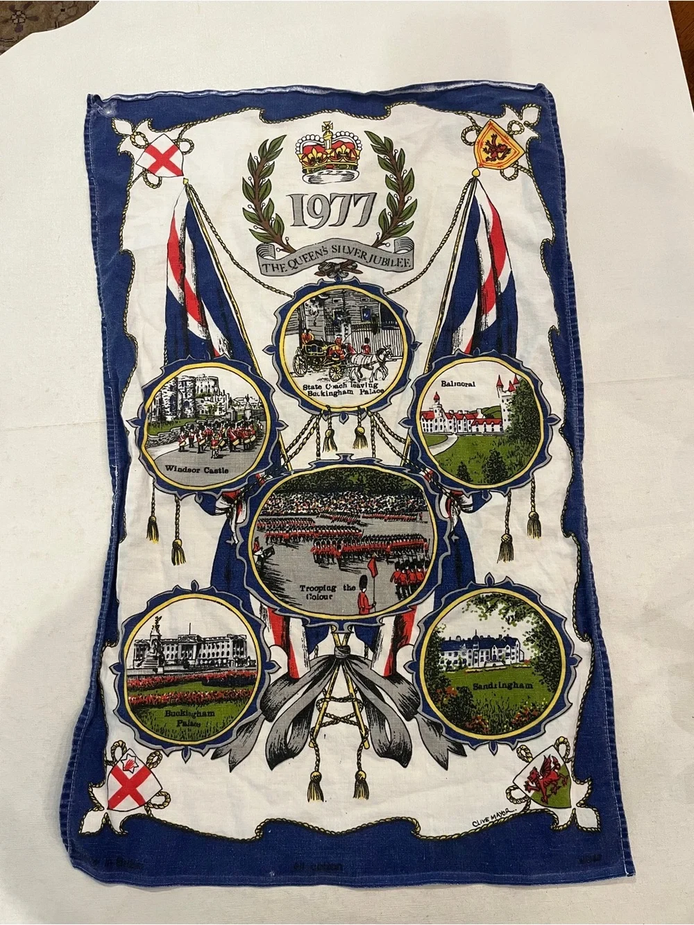 Vintage 1977 Queen's Silver Jubilee Commemorative Tea Towel. Collectible!